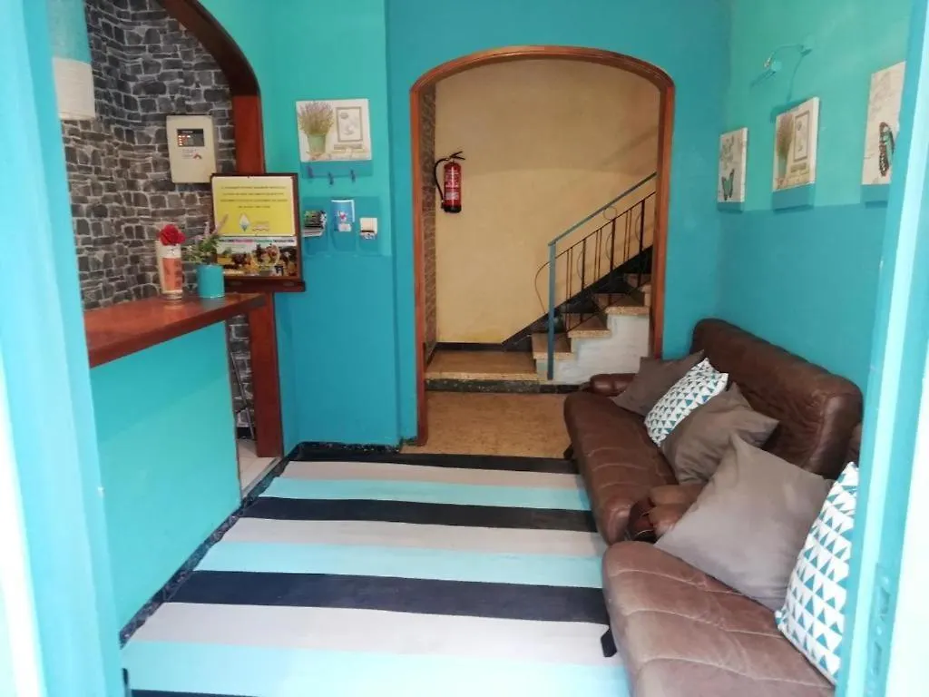 Can Pau Guesthouse Guest house Llanca