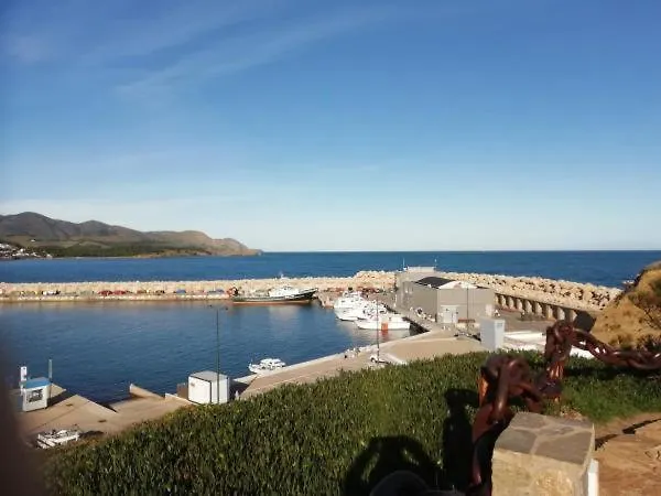Can Pau Guesthouse Guest house Llanca