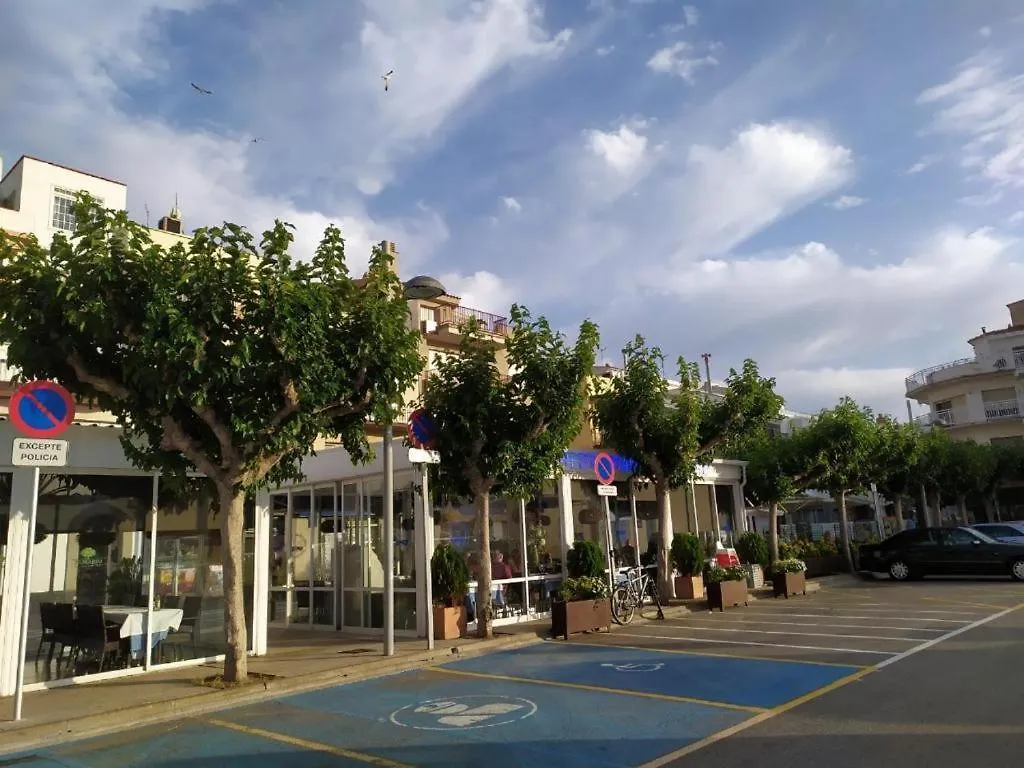 Can Pau Guesthouse Gasthuis